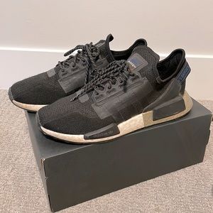 Adidas NMD R1 V2